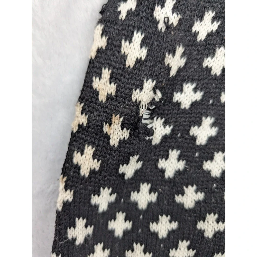 Express Sweater‎ Mens XL Black White Fair Isle Tight Knit Shawl Collar Outdoor